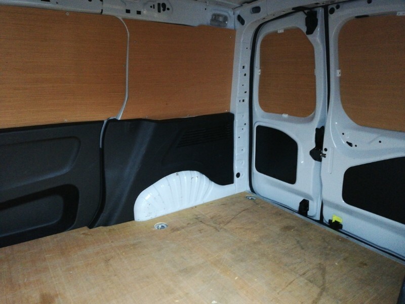 Peugeot E-Partner 800 100Kw 50Kwh Professional Premium Van White #6