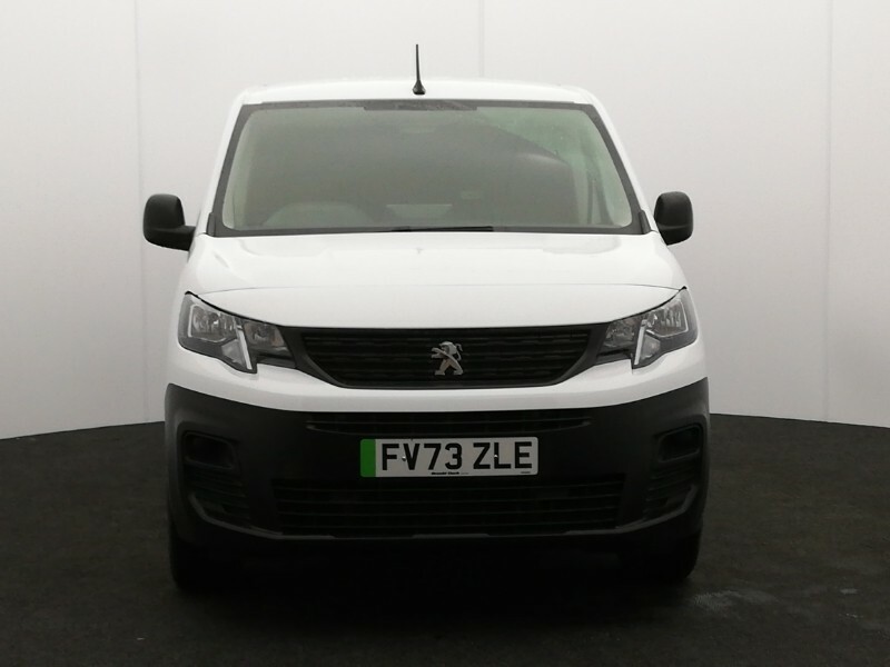 Peugeot E-Partner Combi White #19