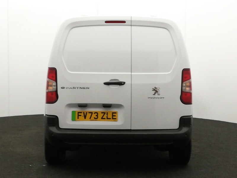 Peugeot E-Partner Combi White #18