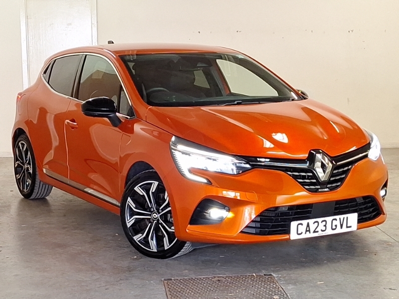Renault Clio 1.6 E-tech Full Hybrid 145 Techno CA23GVL Orange