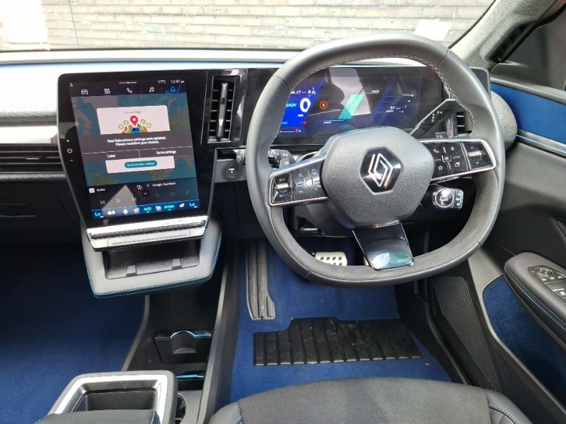 Renault Scenic Iconic E-tech Red #8