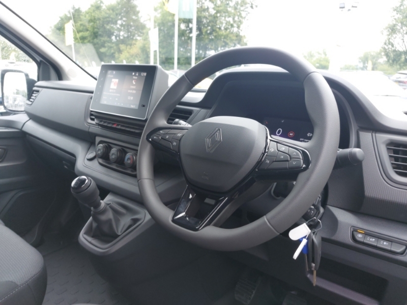 Renault Trafic Sl30 Blue Dci 130 Advance Safety Van White #3