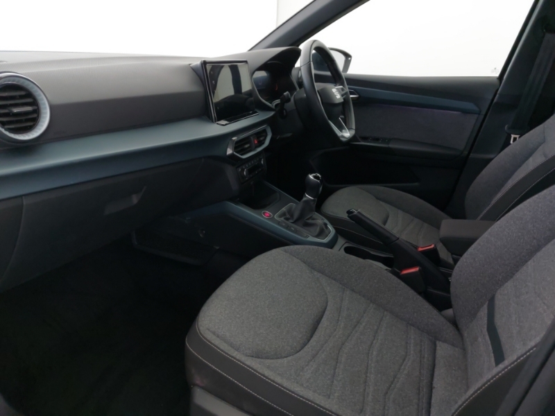 Seat Arona 1.0 Tsi 110 Xperience Black #5