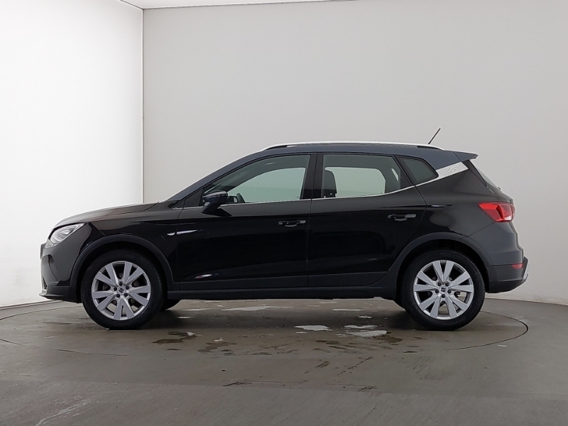 Seat Arona 1.0 Tsi 110 Xperience Black #4