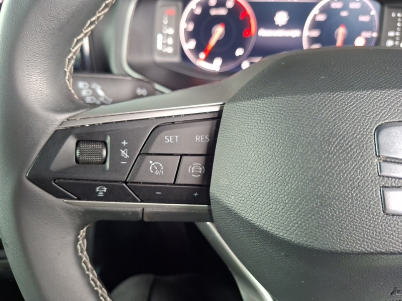 Seat Arona Hatchback Black #13