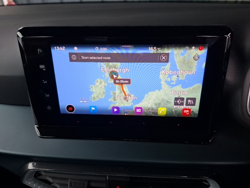 Seat Arona Hatchback Black #10