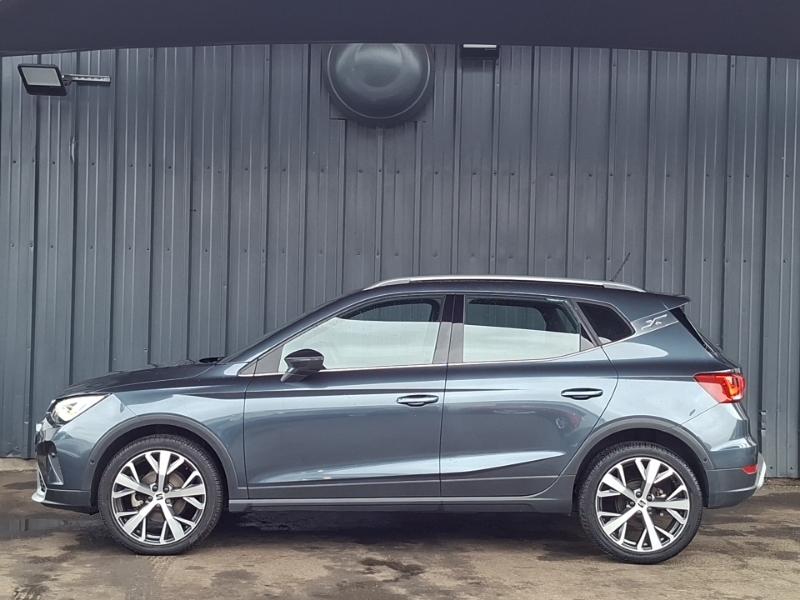 Seat Arona Hatchback Black #4