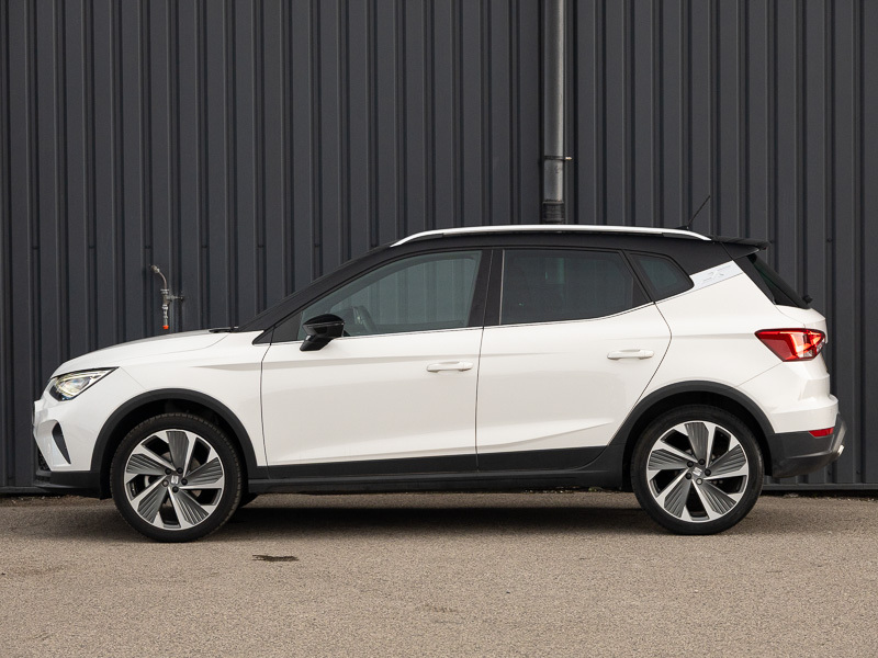 Seat Arona Hatchback Black #4