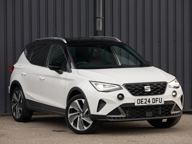 Seat Arona Hatchback Black #1