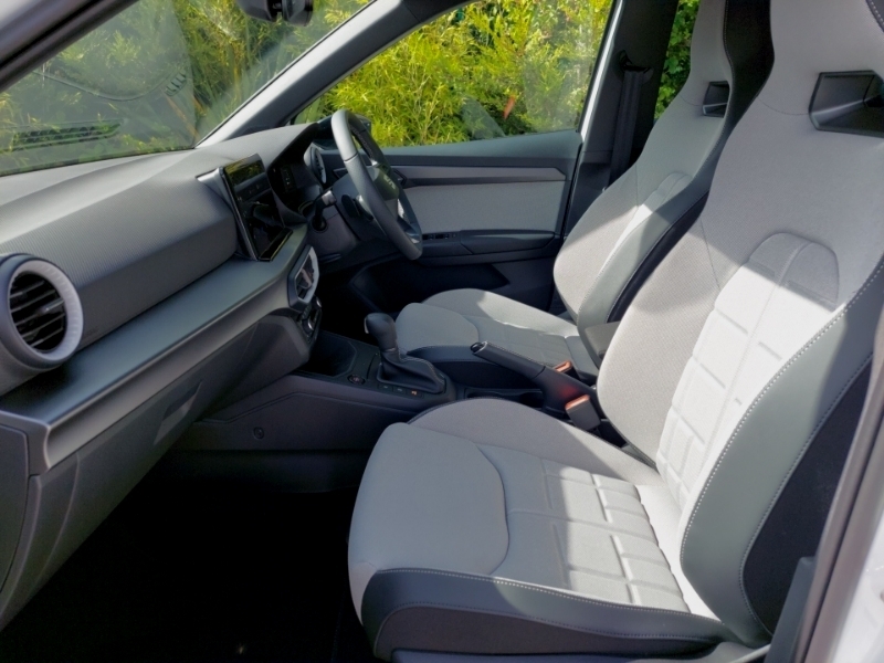 Seat Arona 1.0 Tsi 115 Fr Sport Dsg White #5