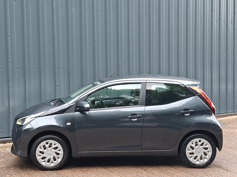 Toyota Aygo 1.0 Vvt-i X-play Grey #4