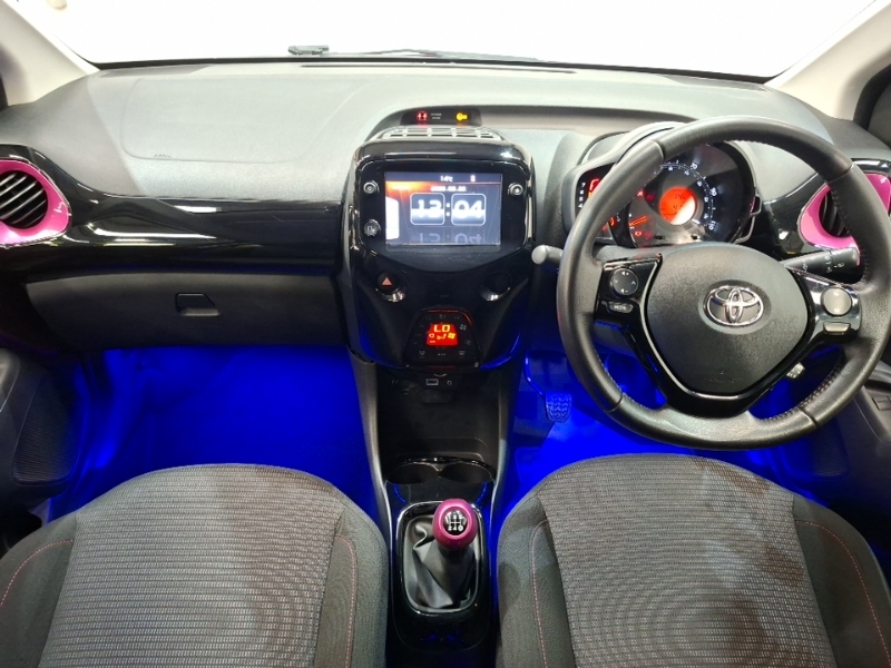 Toyota Aygo 1.0 Vvt-i X-cite 5 Purple #3