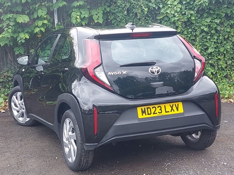 Toyota Aygo X 1.0 Vvt-i Pure Black #2