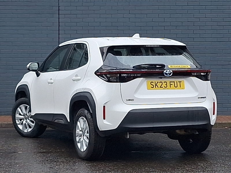 Toyota Yaris Cross 1.5 Hybrid Icon Cvt White #2