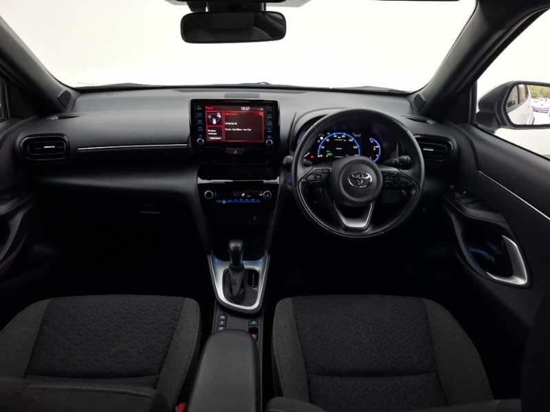 Toyota Yaris Cross 1.5 Hybrid Design Cvt White #3