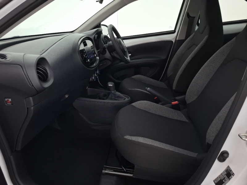 Toyota Aygo X 1.0 Vvt-i Pure White #5