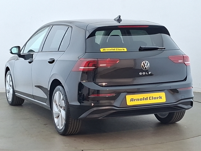 Volkswagen Golf 1.5 Tsi Match Black #2