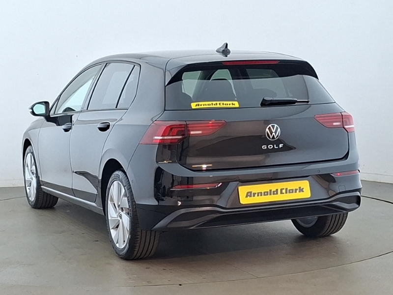 Volkswagen Golf 1.5 Tsi Match Black #2