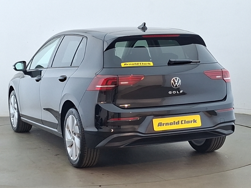 Volkswagen Golf 1.5 Tsi Match Black #2