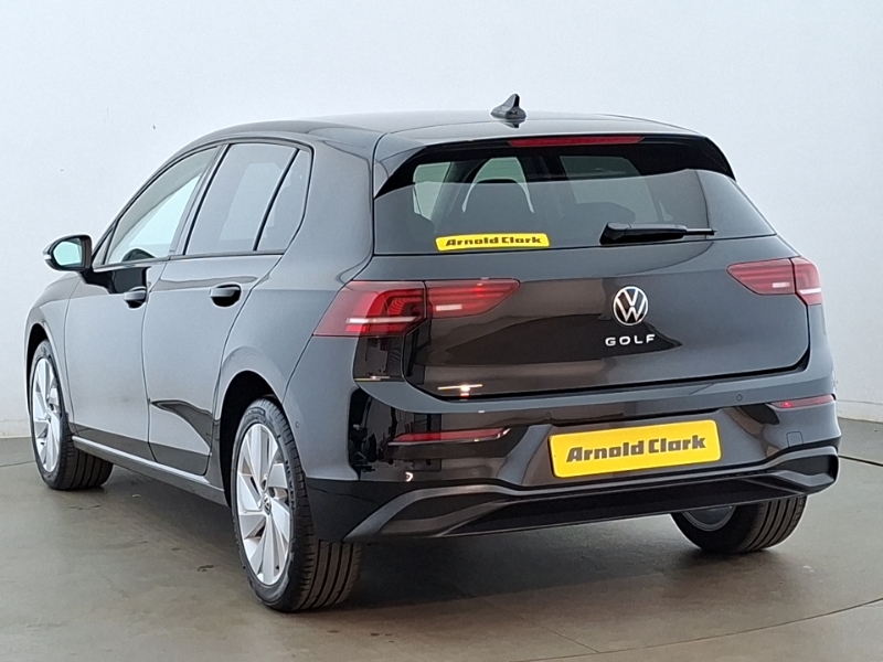 Volkswagen Golf 1.5 Tsi Match Black #2