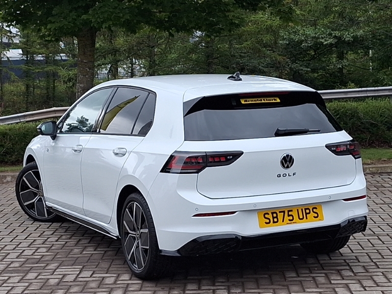 Volkswagen Golf 1.5 Tsi 150 Black Edition SB75UPS White #2