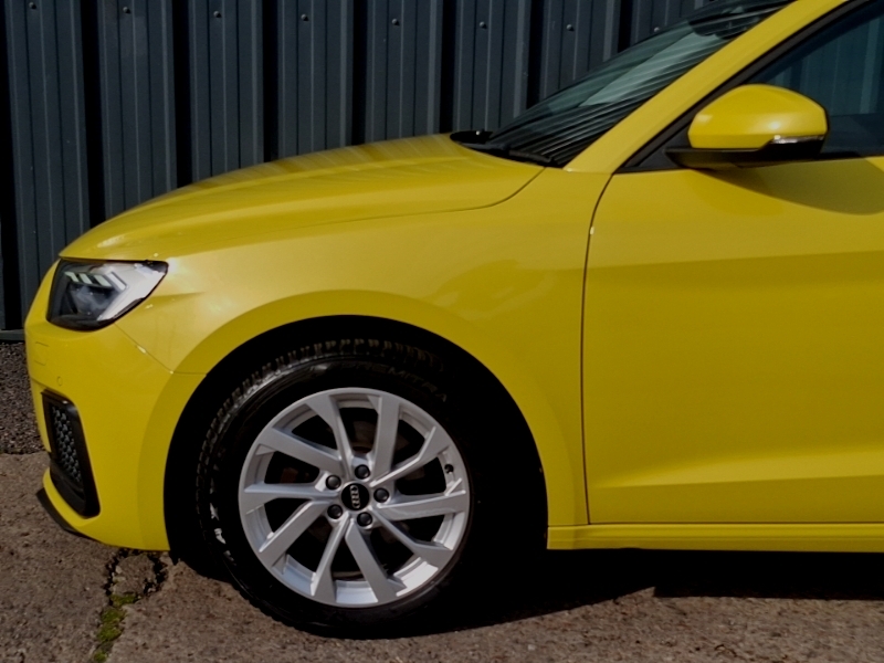 Audi A1 Technik Black #19