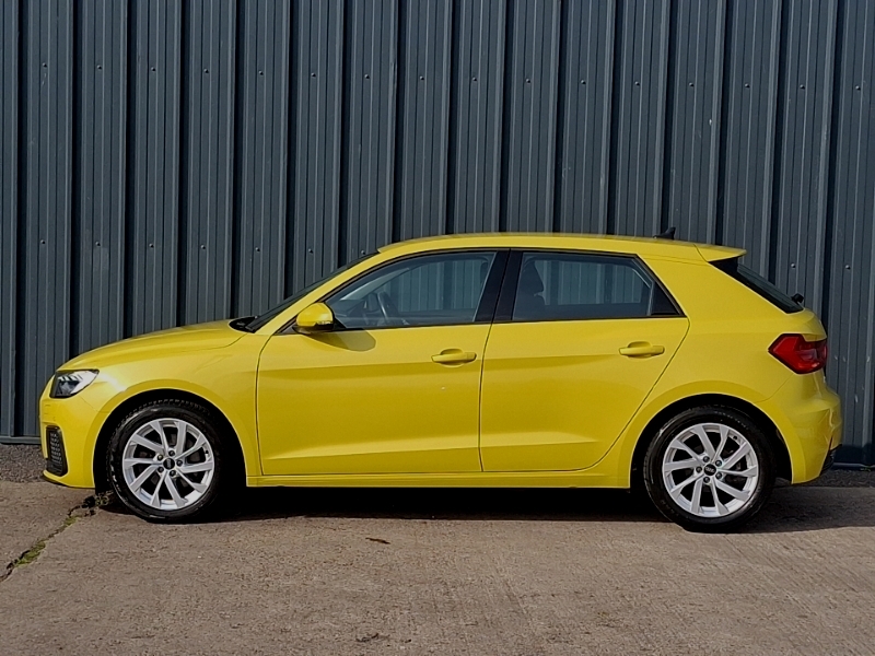 Audi A1 30 Tfsi 110 Sport Yellow #4