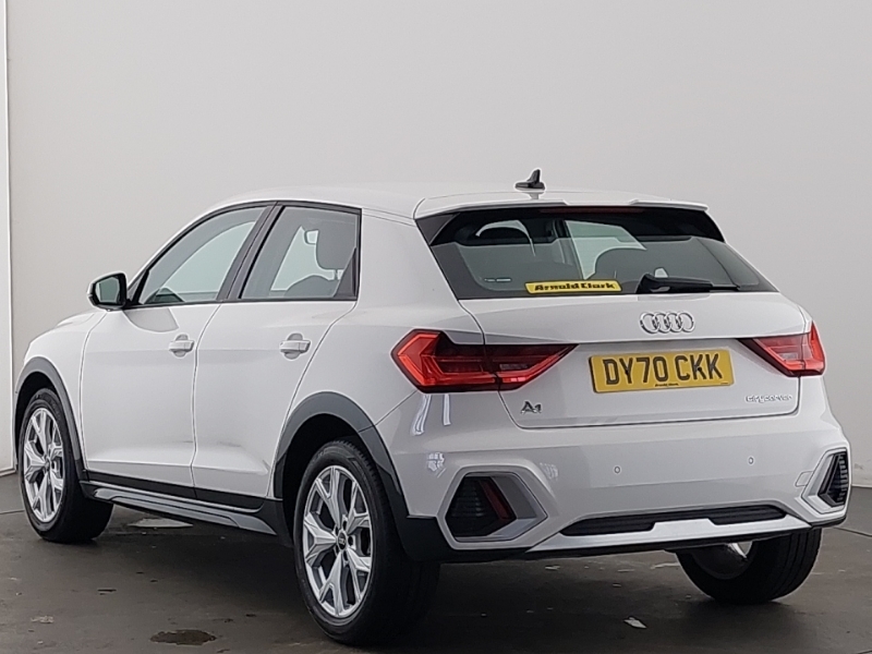 Audi A1 Technik White #2