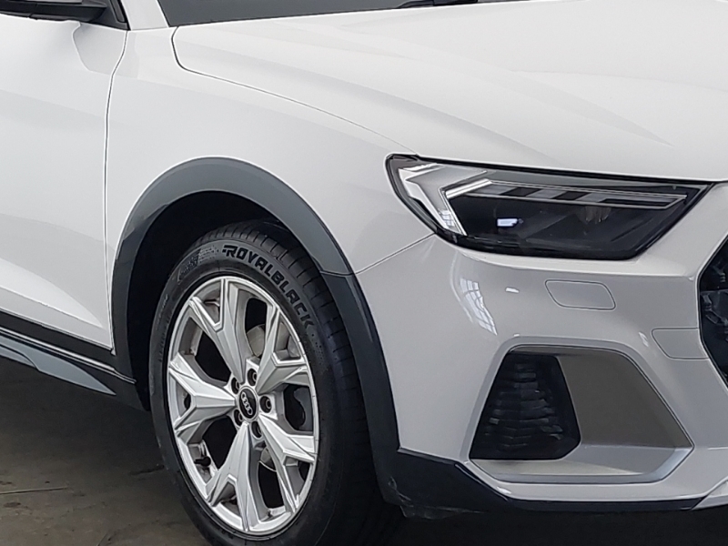 Audi A1 Technik White #20