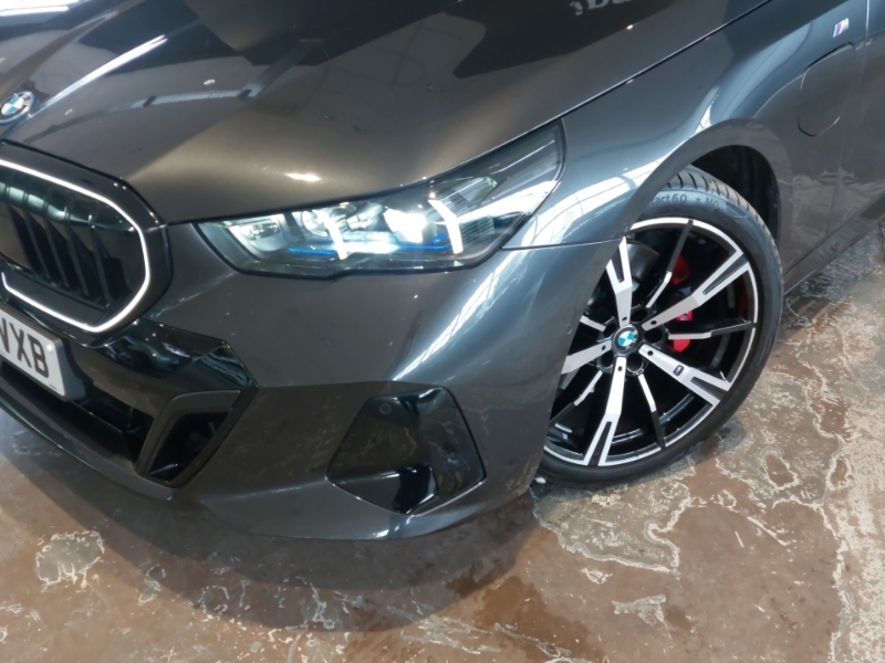 BMW 5 Series Saloon Black #20
