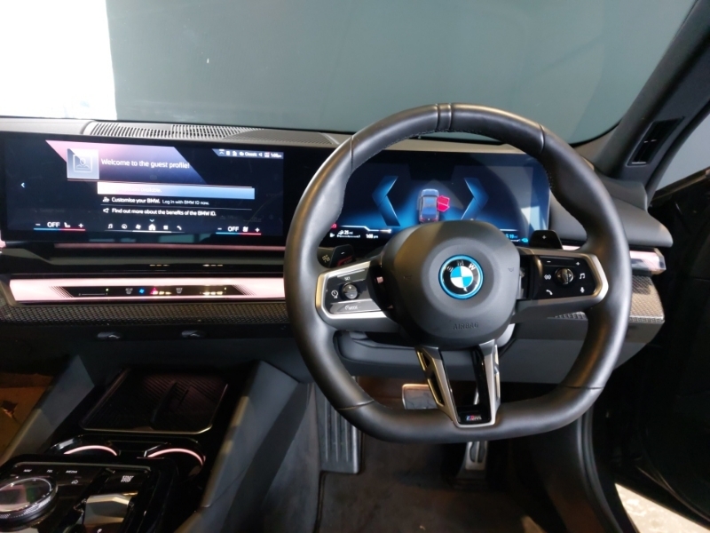 BMW 5 Series Saloon Black #8