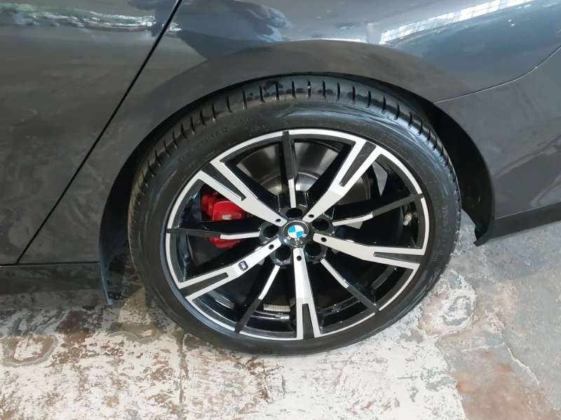 BMW 5 Series Saloon Black #19