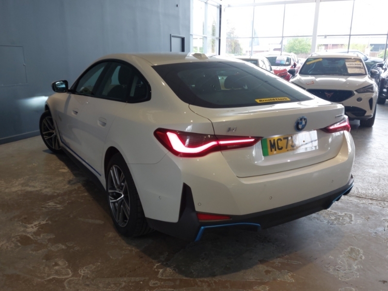 BMW i4 210Kw Edrive35 Sport 70Kwh Tech Pack White #2