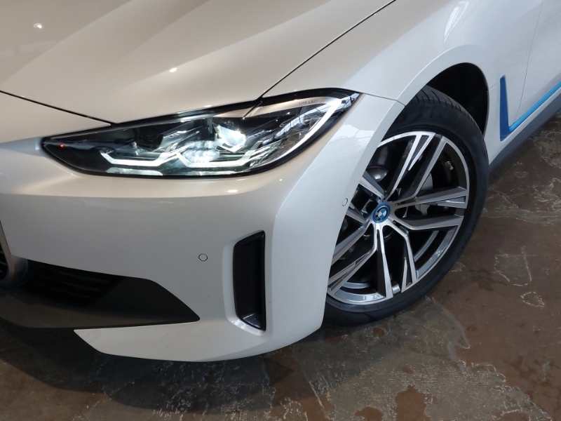 BMW i4 Unknown Blue #20