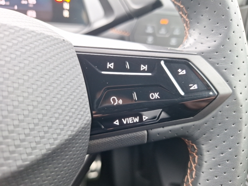 Cupra Born E-boost V2 White #13
