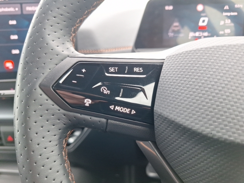 Cupra Born E-boost V2 White #12