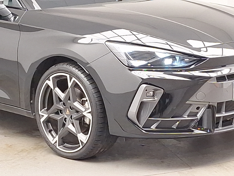 Cupra Leon V2 Black #20