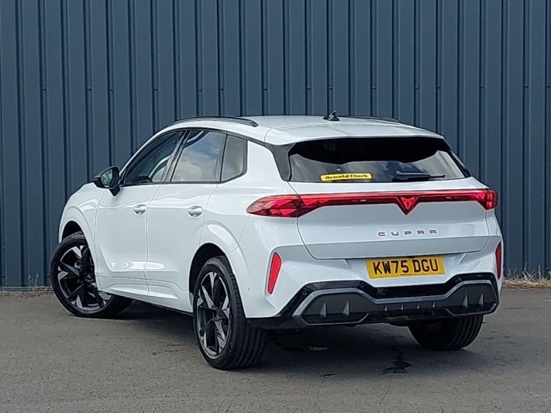 Cupra Terramar 1.5 Etsi 150 V2 Dsg White #2