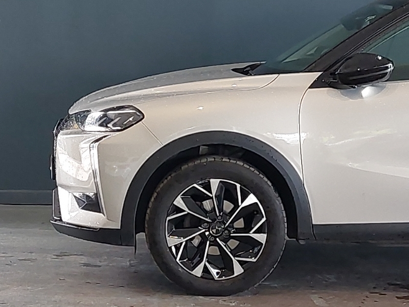 DS DS 3 Ds3 Opera E-tense Ev Red #19