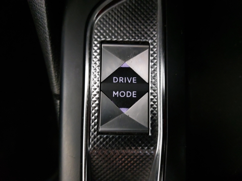 DS DS 3 Ds3 Opera E-tense Ev Red #16