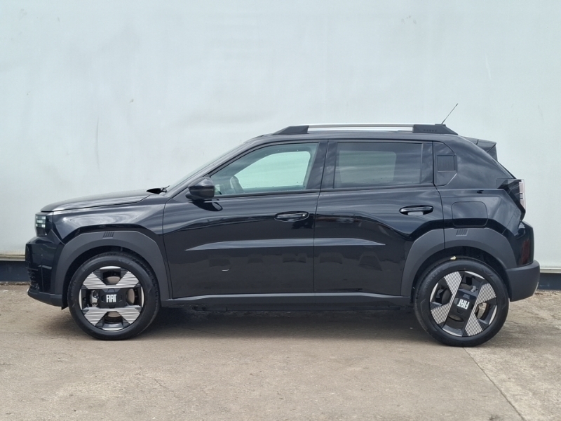 Fiat Panda 83Kw La Prima 44Kwh Black #4