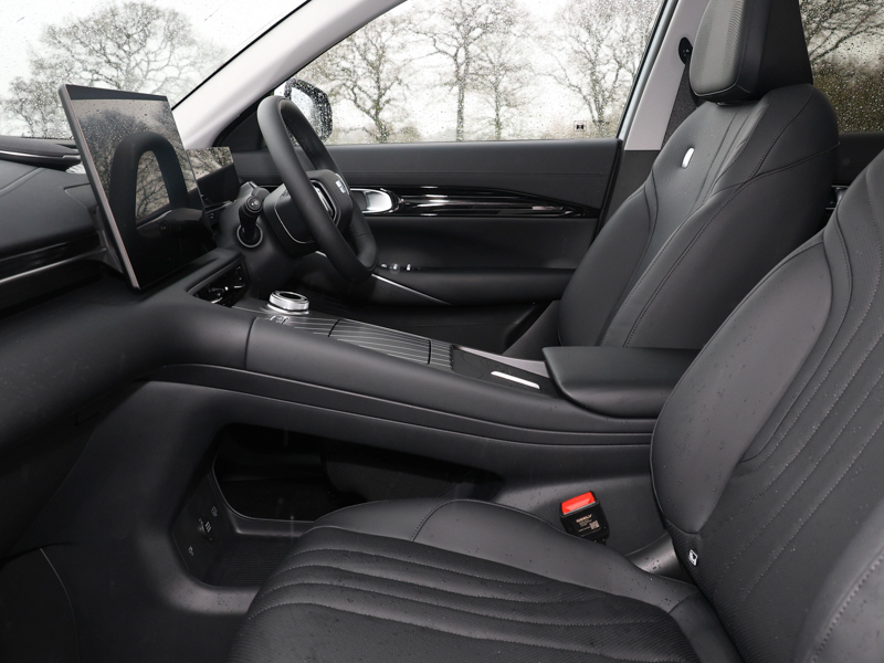 Geely Starray 1.5 Em-i Max White #4