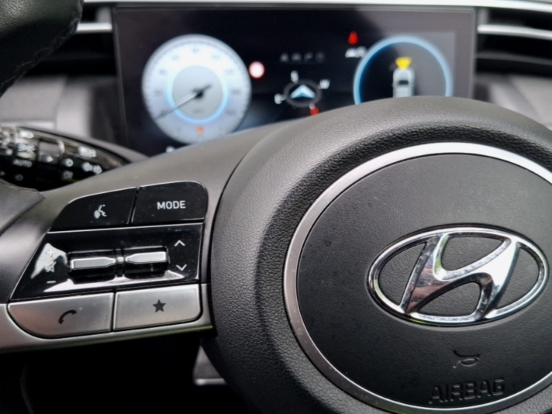 Hyundai Tucson  White #12