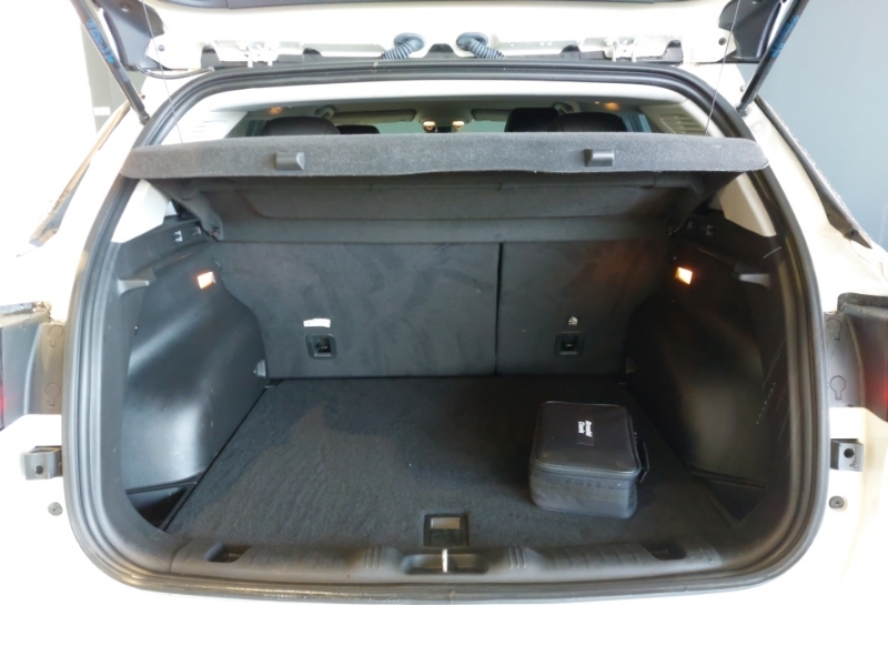 Jeep Compass Trailhawk White #18