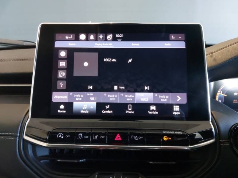 Jeep Compass Trailhawk White #11