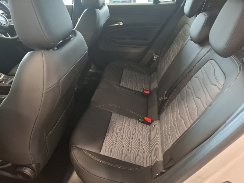 Jeep Avenger 1.2 E-awd E-hybrid Upland Dct Black #6