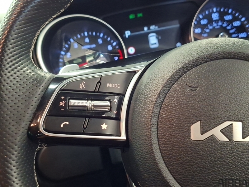 Kia Ceed Hatchback #12