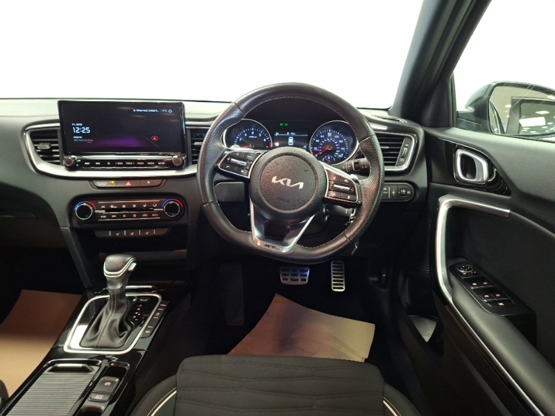 Kia Ceed Hatchback #8