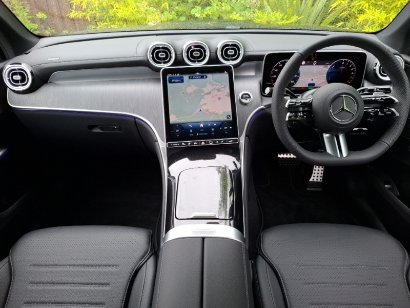 Mercedes-Benz GLC Class Glc 300De 4Matic Amg Line Premium 9G-tronic Black #3