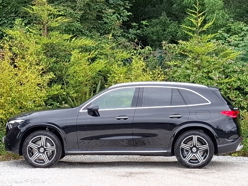 Mercedes-Benz GLC Class Glc 300De 4Matic Amg Line Premium 9G-tronic Black #4